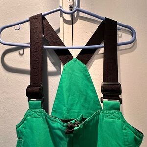 Obermeyer Kids Ski overalls in Green and Black